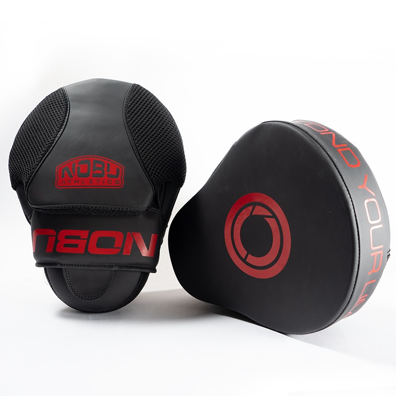Gebogene Handpratzen "BLOODY" Schwarz/Rot Nobu Athletics Gebogene Handpratzen "BLOODY" Schwarz/Rot Nobu Athletics